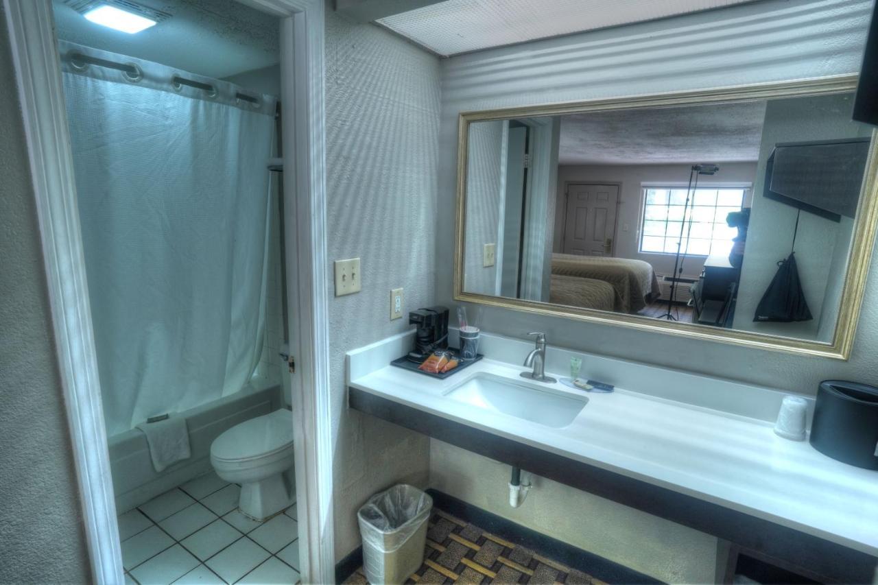 Amerivu Inn & Suites - Helen - Downtown Esterno foto