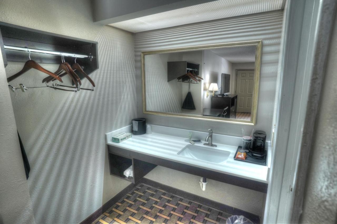 Amerivu Inn & Suites - Helen - Downtown Esterno foto